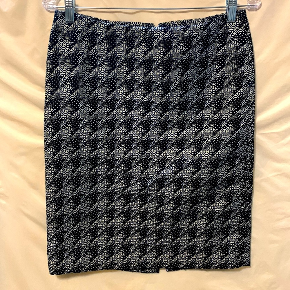 Talbots Abstract Black White & Navy Pencil Skirt, size 6